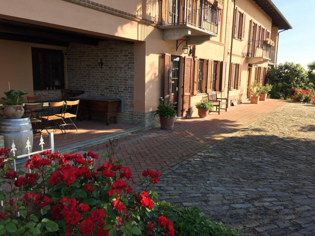 Agriturismo Cascina Del Rosone Agliano Terme Exterior foto