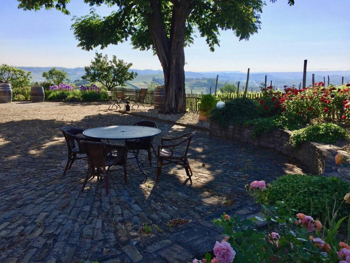 Agriturismo Cascina Del Rosone Agliano Terme Exterior foto