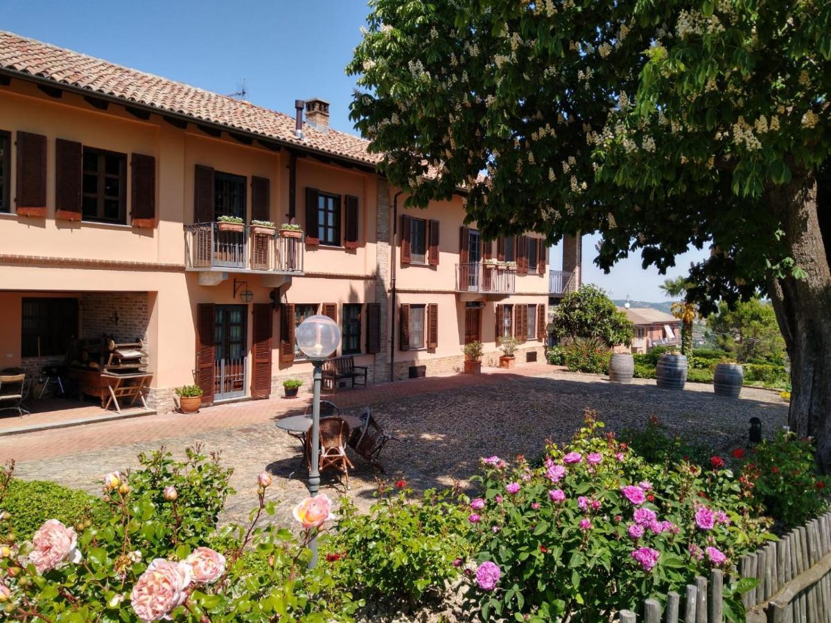Agriturismo Cascina Del Rosone Agliano Terme Exterior foto