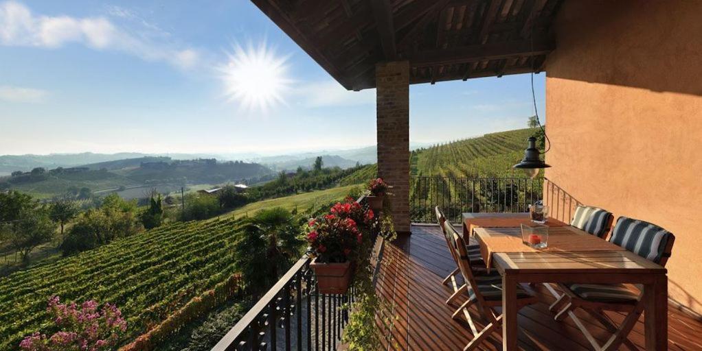 Agriturismo Cascina Del Rosone Agliano Terme Exterior foto